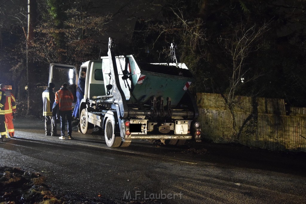 Container LKW umgestuerzt Koeln Brueck Bruecker- Dellbruecker Mauspfad P579.JPG - Miklos Laubert